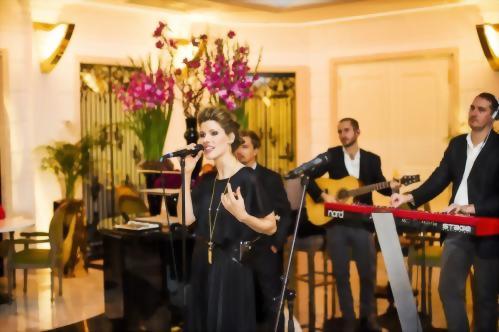 Zenei előadás az Aria Hotel Budapest nyitási ünnepségén